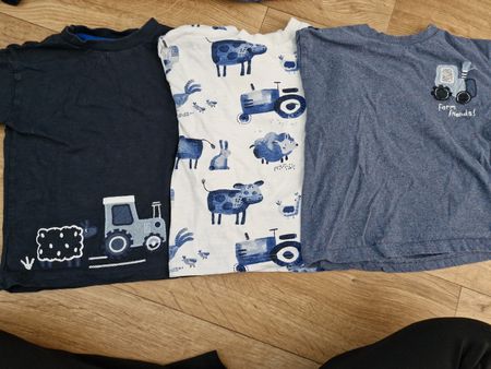 lot de 3 pulls fin taille 98/104