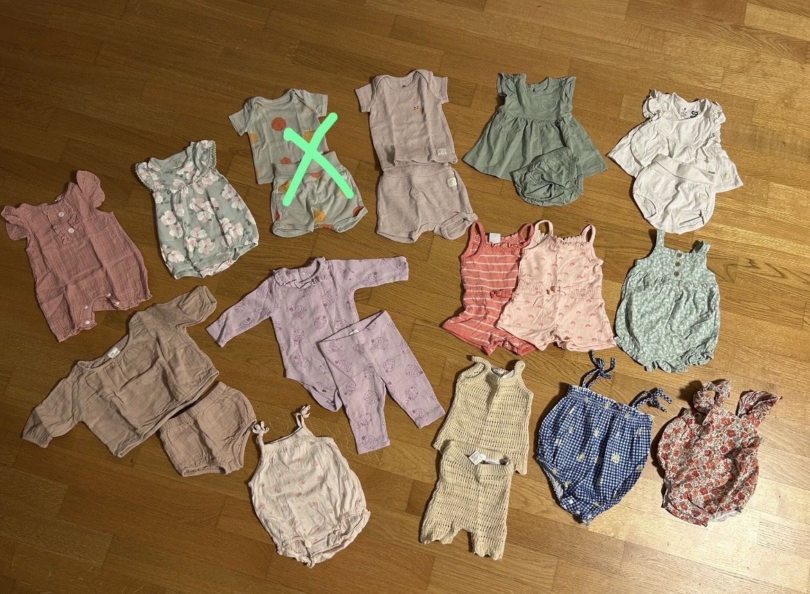 Kleiderpakete & -sets: Kleiderpaket Baby Gr. 50/56 – Gebraucht aus Rümlang von Flipper26
