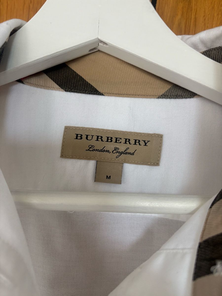 Burberry Camicette: Burberry Bluse – Usato da Stadel venduto da AlyCandy 2