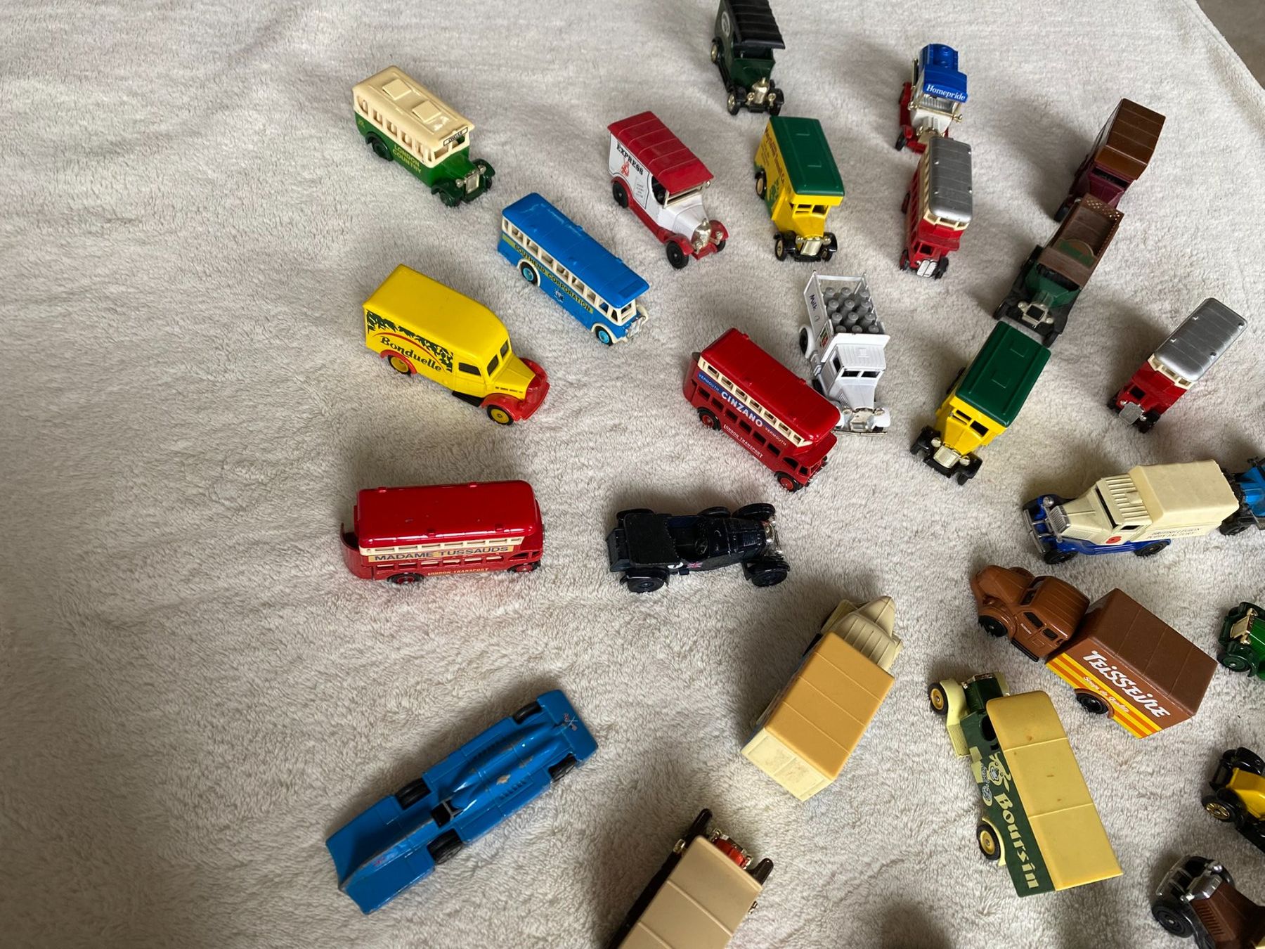 Corgi Toys Modellini d'auto: 32 Oldtimer - Sammlung - Corgi - Lledo - Oxford – Usato da Spiez venduto da Maerggi 2
