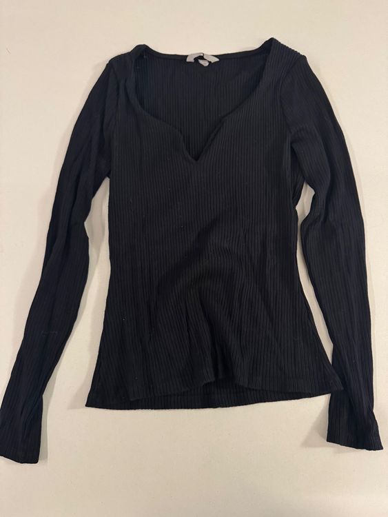 H&M Top: Schwarzes H&M Ripp-Top, Langarm, Gr. S - M – Usato da Melide venduto da falkenauge444