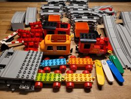 sehr grosses Lego Duplo Zug Set 100 Teile 2 push and go Loks