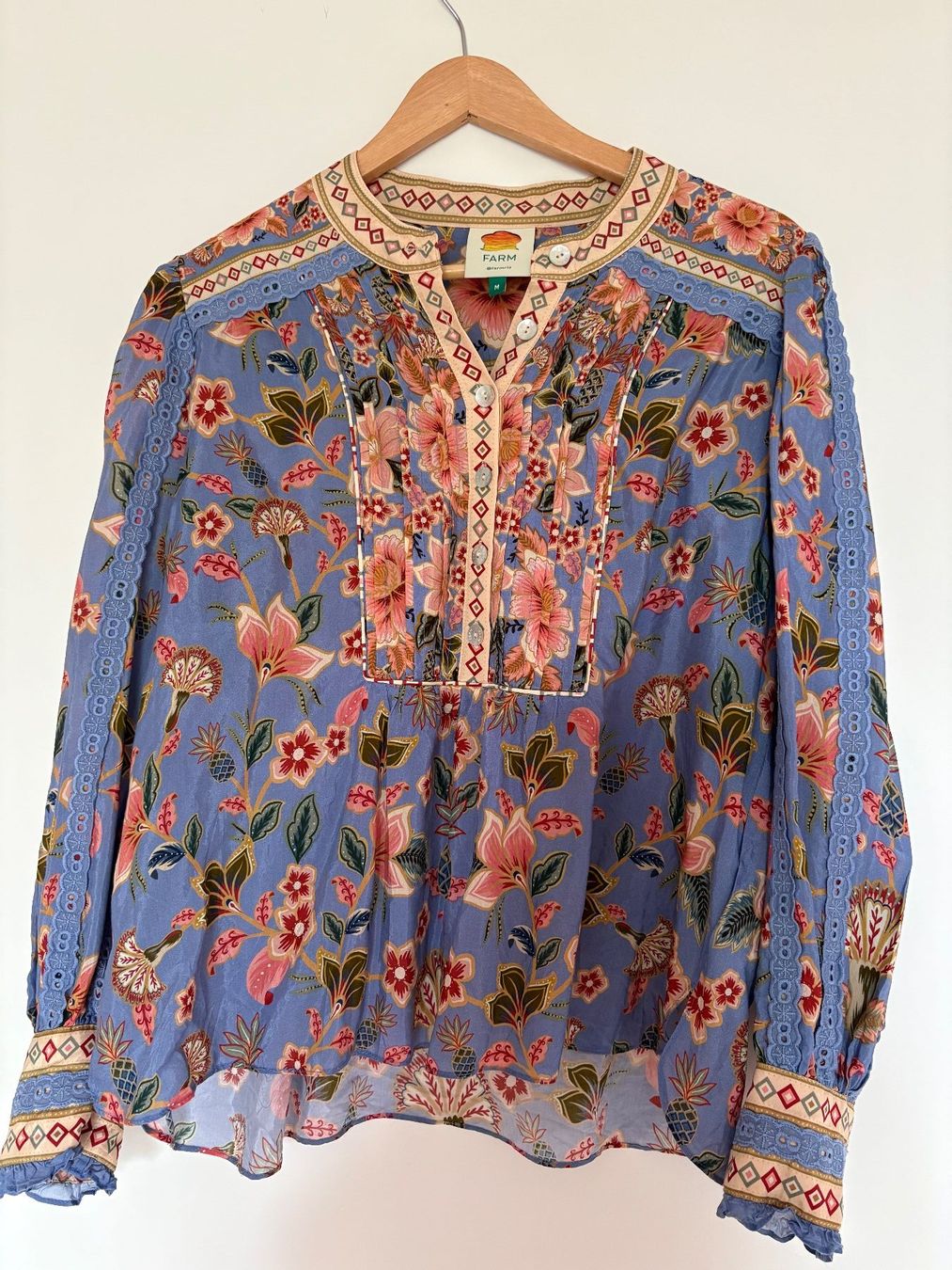 Farm Rio Chemisiers: Farm Rio chemise – Neuf (Voir description) à Hermance par sab_v8rw
