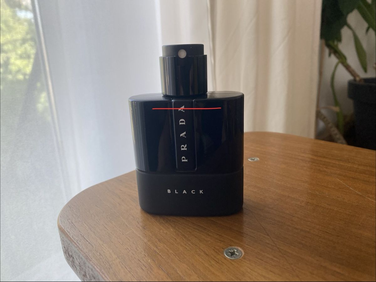 Prada Parfum & Eau de Toilette: Prada Luna Rossa Black Eau de Parfum, 50ml – Gebraucht aus Rothenhausen von Chovetown 1