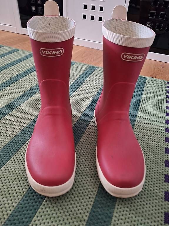 Scarpe per ragazzi: Viking Gummistiefel Gr. 38 – Usato da Naters venduto da Pluto2025