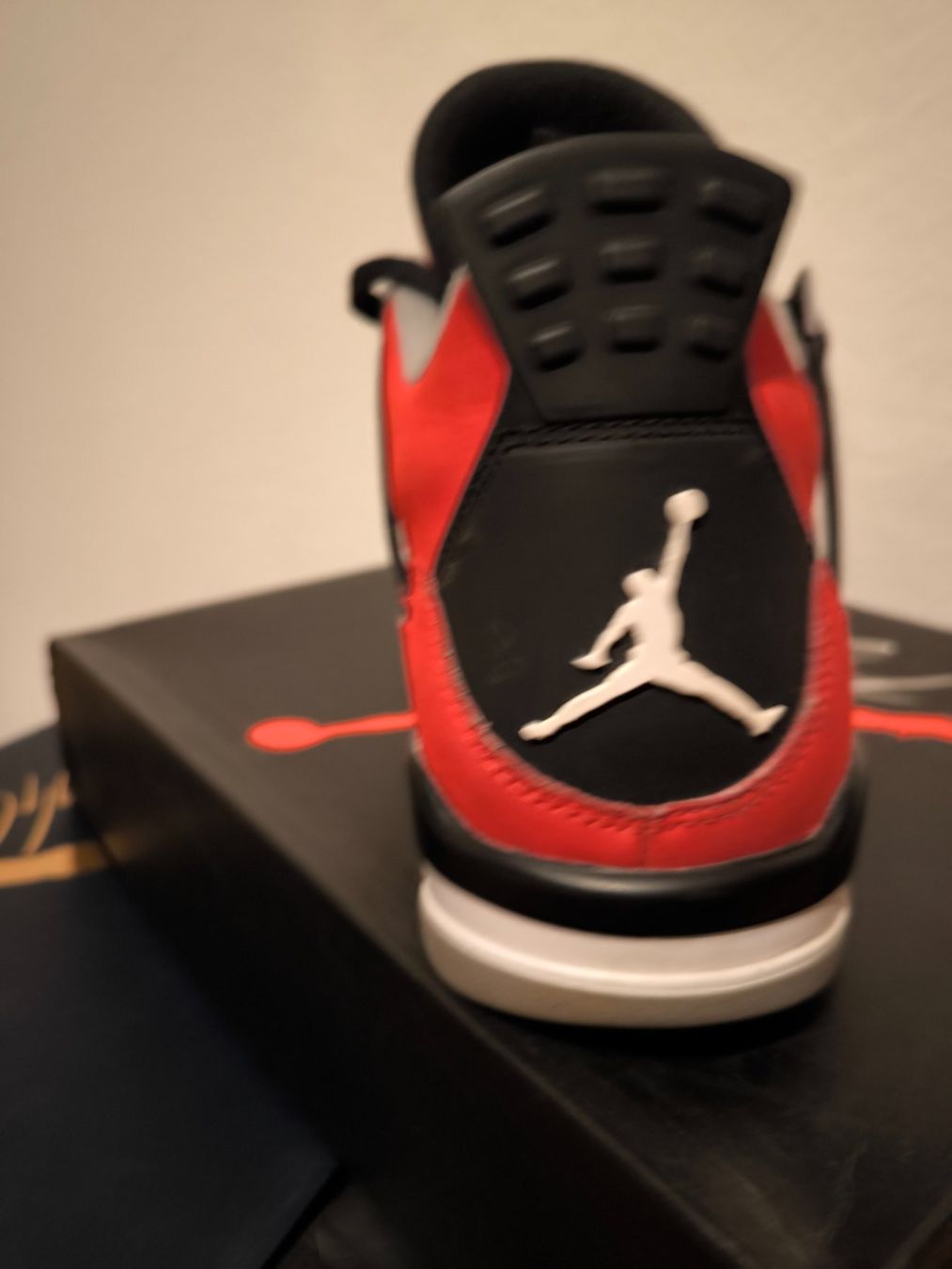 Jordan Scarpe da uomo: Air Jordan 4 Retro Toro Bravo - Size 45 – Usato da Zürich venduto da l.to 3