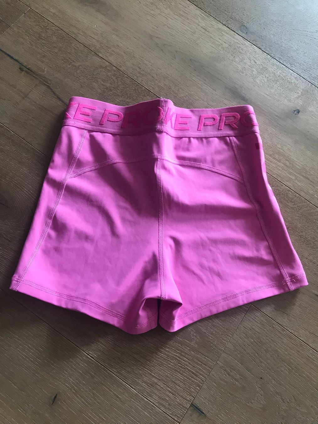 Leggings: Nike Pro Shorts Grosse M - Pink – Usato da Affoltern am Albis venduto da variablend 1