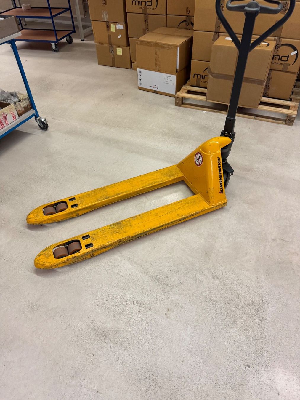Carrelli elevatori e a forche: Transpalette manuel Jungheinrich – 2’200 kg – professionnel – Usato da Aarberg venduto da SNMachines 4