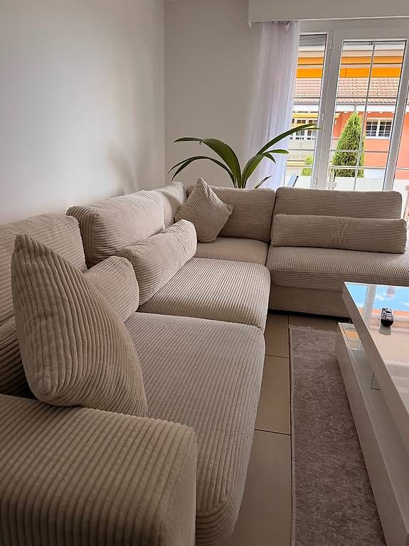 Sofas: Canapé d’angle - Très bon état – D'occasion à Lucens par fit_hsj5 1