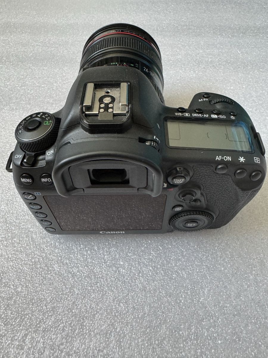 Canon Fotocamera: Canon 5D IV Mit 24-105mm Objektiv – Usato da Emmenbrücke venduto da itsnue