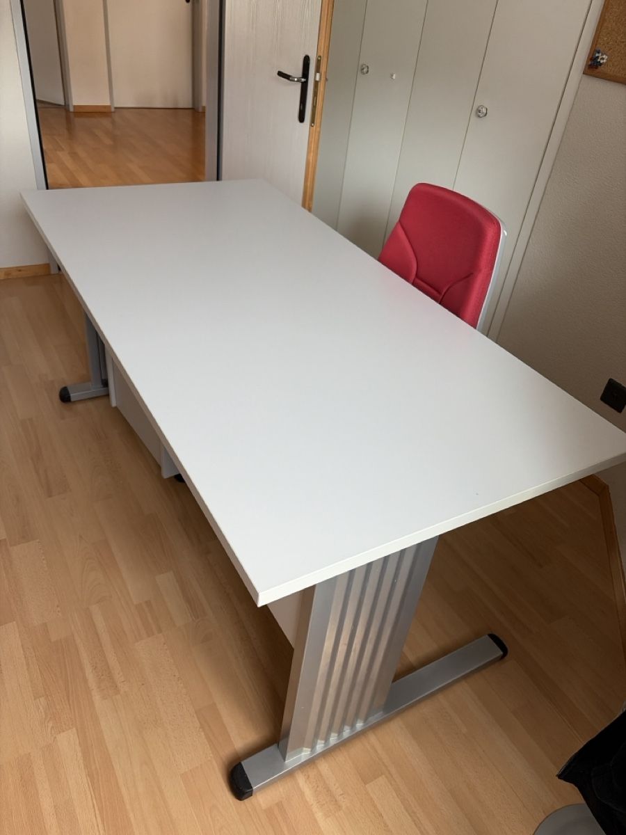 Bureaux: Bürotisch 160x80 cm – D'occasion à Reiden par Rjoooo7 1