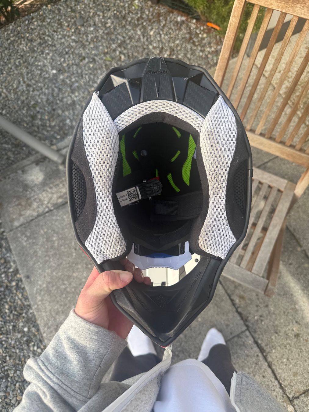 Airoh Caschi & visiere: TOP Airoh Helm mit 100% Brille Motorradhelm – Usato da Würenlos venduto da Ticketpalace 6