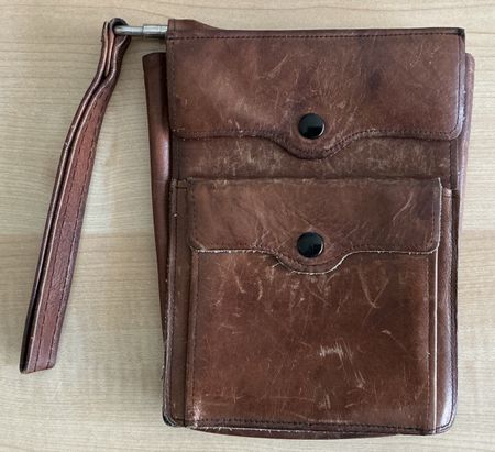 Vintage Ledertasche zum am Gurt tragen mit Trageschlaufen