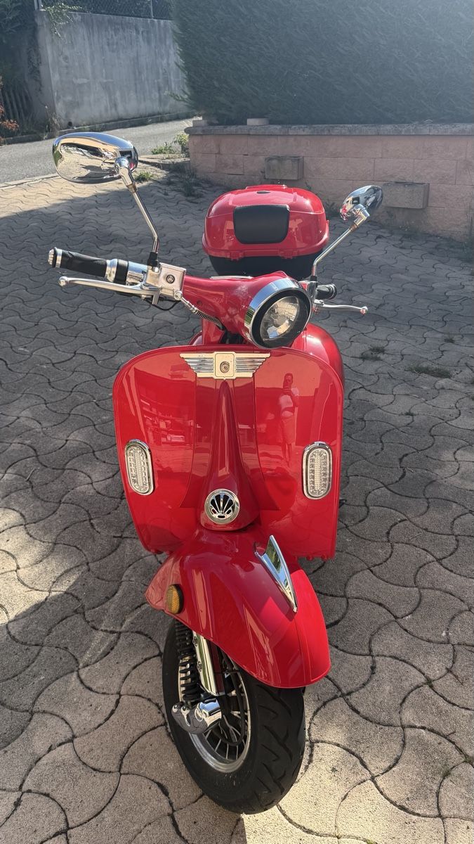 Scooters: E Roller - scooter électrique 45 km/h – D'occasion à Sullens par Lecentaur 1