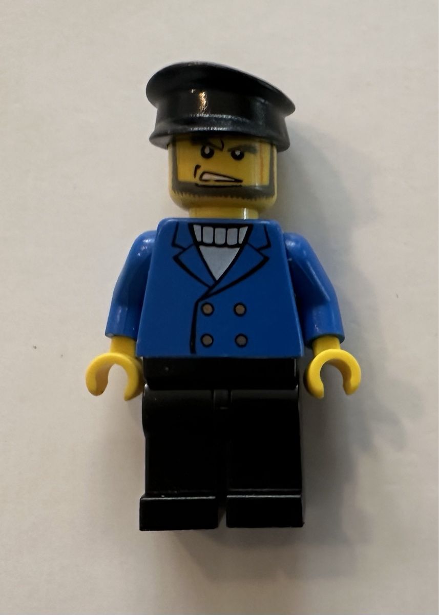 Lego Spielzeuge: 1 LEGO Figur Hovercraft Pilot blaue Jacke Nr. 19. – Gebraucht aus Rheinfelden von zim_2hqc