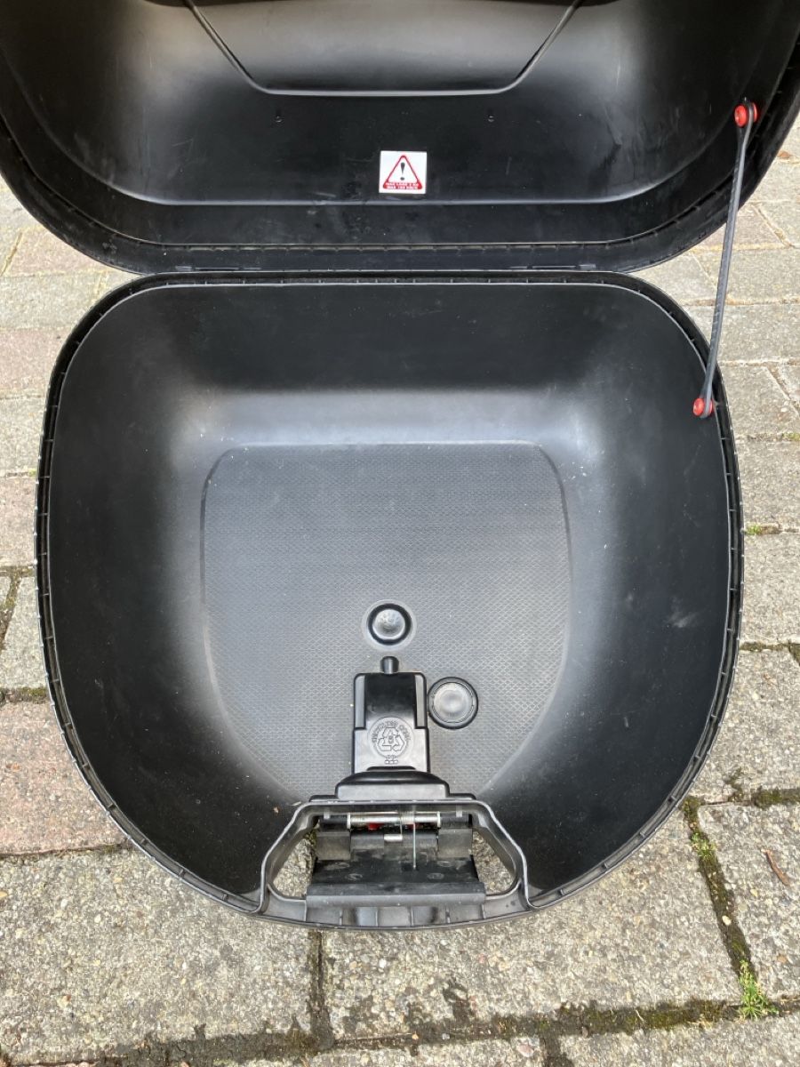 Givi Valises de voyage: Case Helmbox Givi – D'occasion à Schönenwerd par Lichi 3