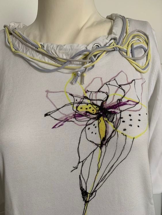 Marc Cain T-shirts: Marc Cain T-Shirt; Gr.6 (ca.S-M) – D'occasion à Luzern par Tavolna 1