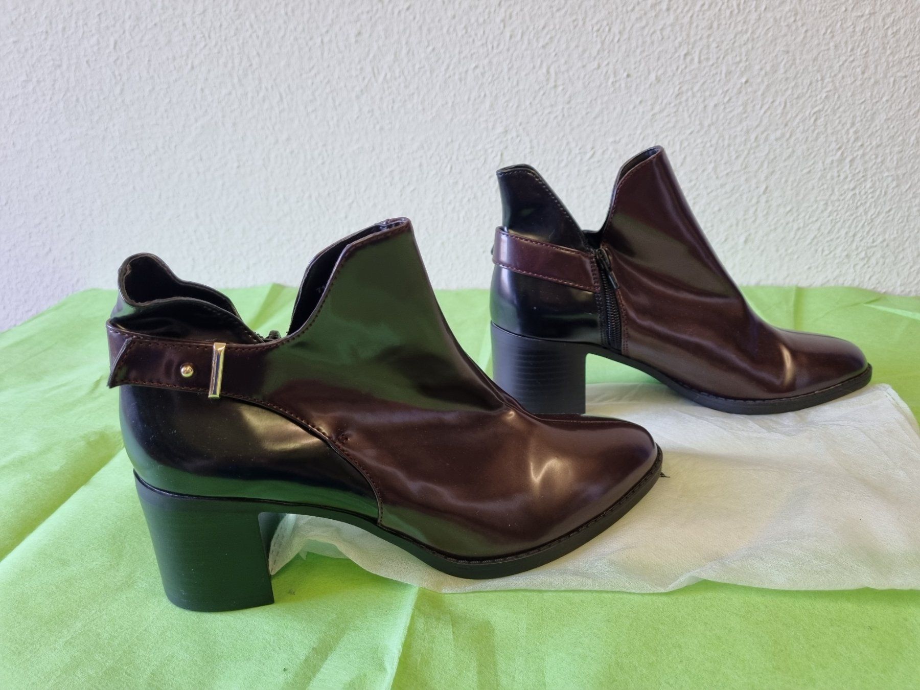 Zara Damenschuhe: Zara Schuhe Grösse 38 – Neu (gemäss Beschreibung) aus Schönenwerd von Chez_Mimi