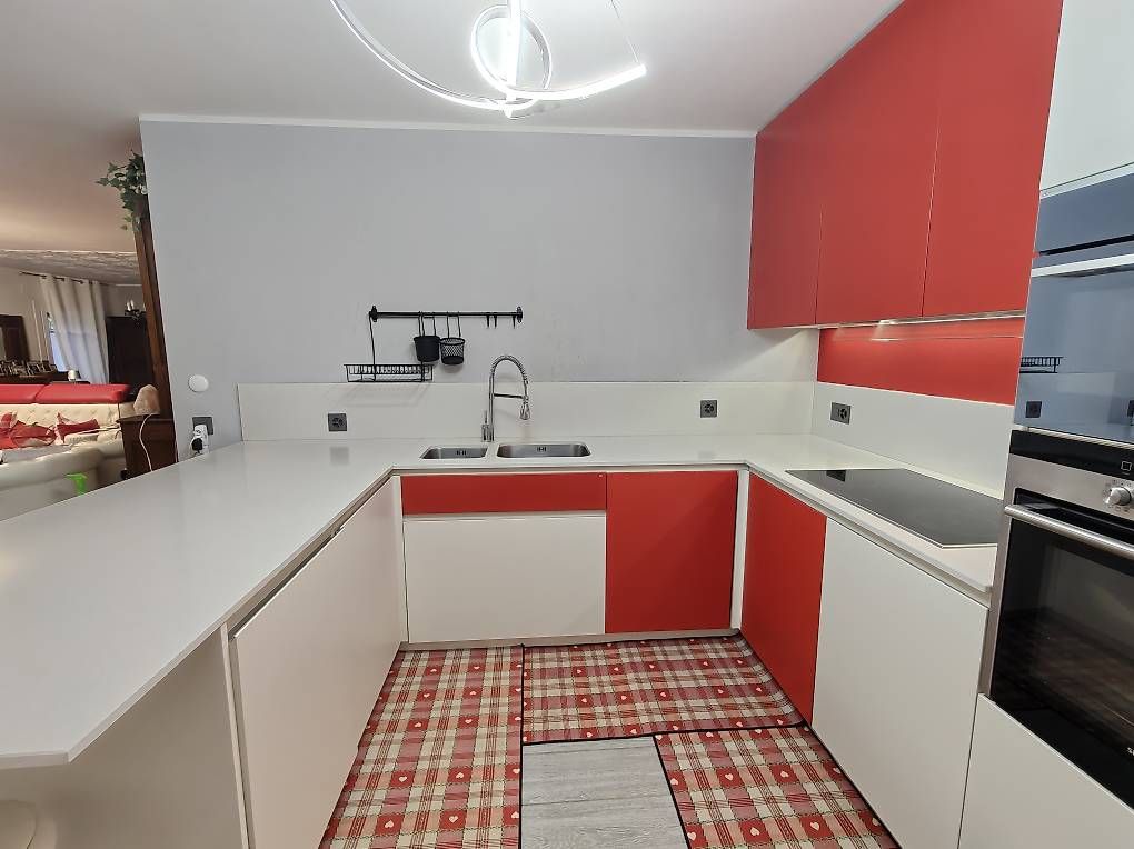 Komplettküchen: Regalo cucina completa modulnova – Gebraucht aus Roveredo GR von pao_h68d 3