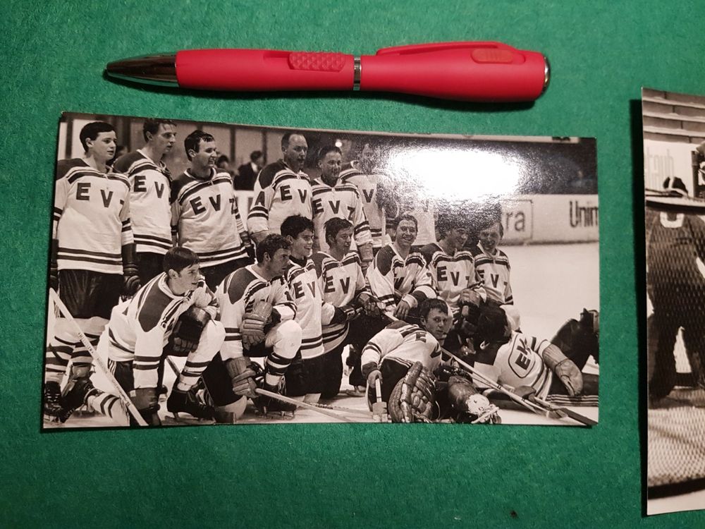 Original Foto Mannschaft EVZ 1968 1 Liga mit Retro Shirt Kaufen auf