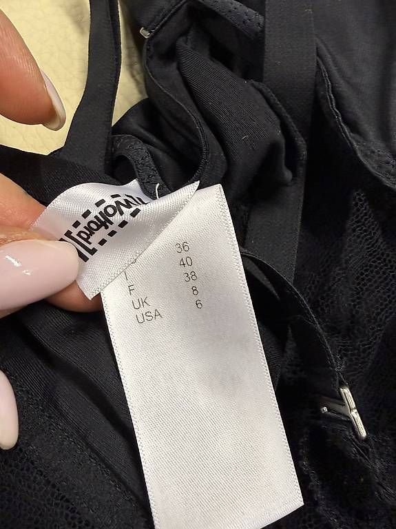 Sonstige Unterwäsche: Wolford Shape wear GR S – Gebraucht aus Dübendorf von lilasonderbar 2