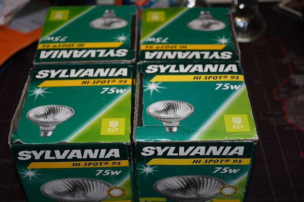 Lampade: Sylvania E 27 Halogen Spots – Nuovo (secondo la descrizione) da Hinwil venduto da Sinclar1