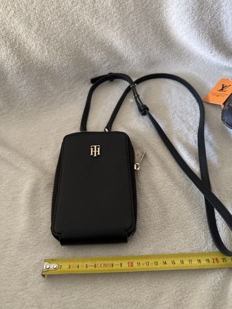 Tommy Hilfiger - Sac noir - État neuf!