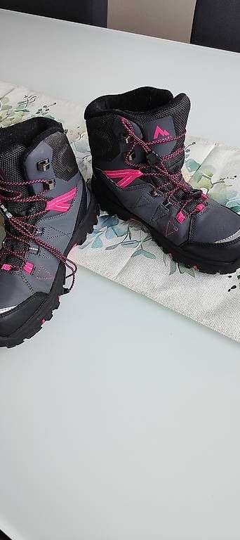 Schuhe für Jungen: Kinderwanderschuhe Gr. 38 – Gebraucht aus Windisch von Dan.Win 2