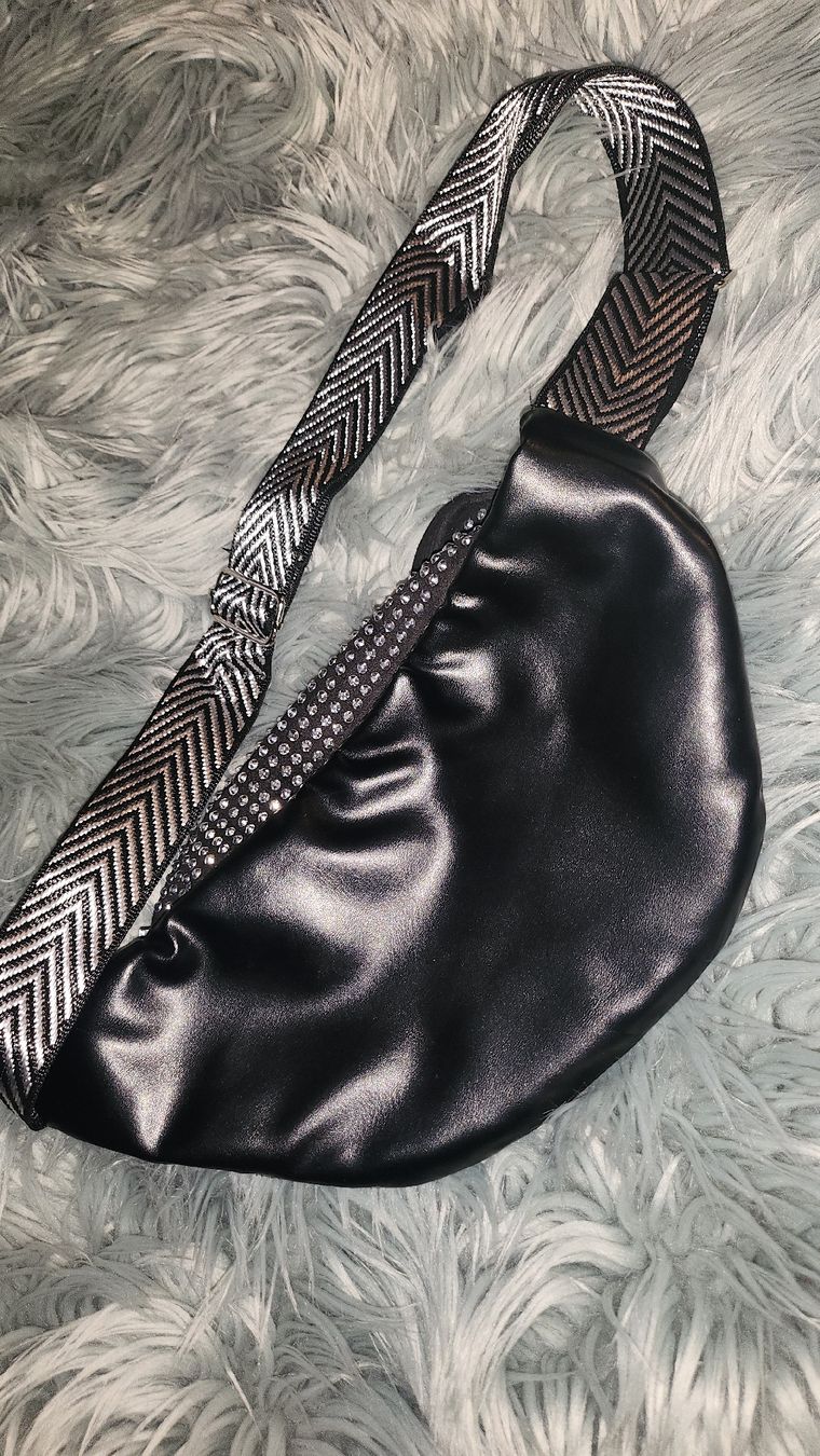 Leki Borse da donna: Schwarze Bauchtasche mit Strasssteinen NEU! – Nuovo e nell'imballaggio originale da Kreuzlingen venduto da Kissriri 3