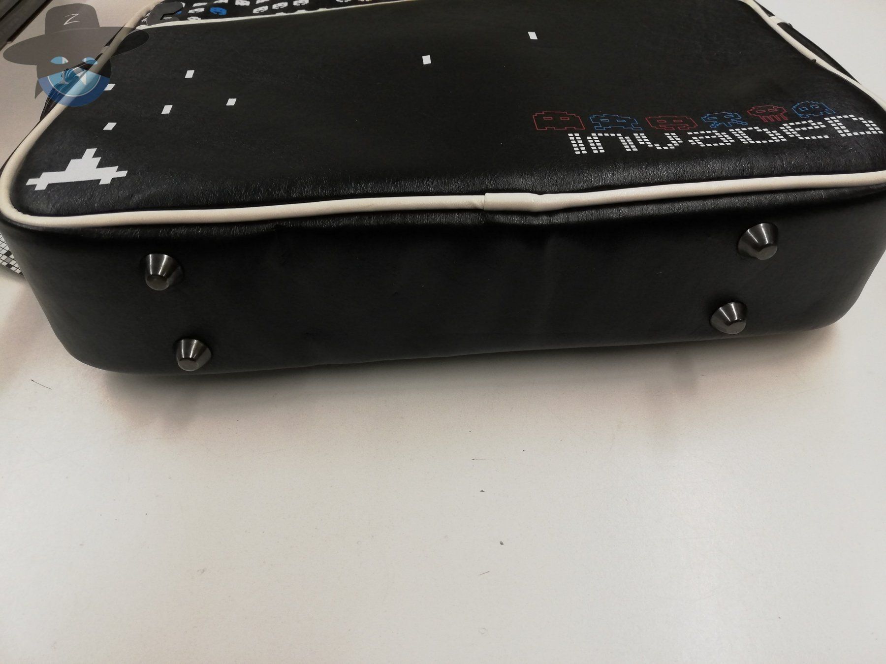 Sony Giochi: Space Invaders - Flight bag von Joystick Junkies / NEU – Nuovo (secondo la descrizione) da St. Gallen venduto da zorro_dc 5