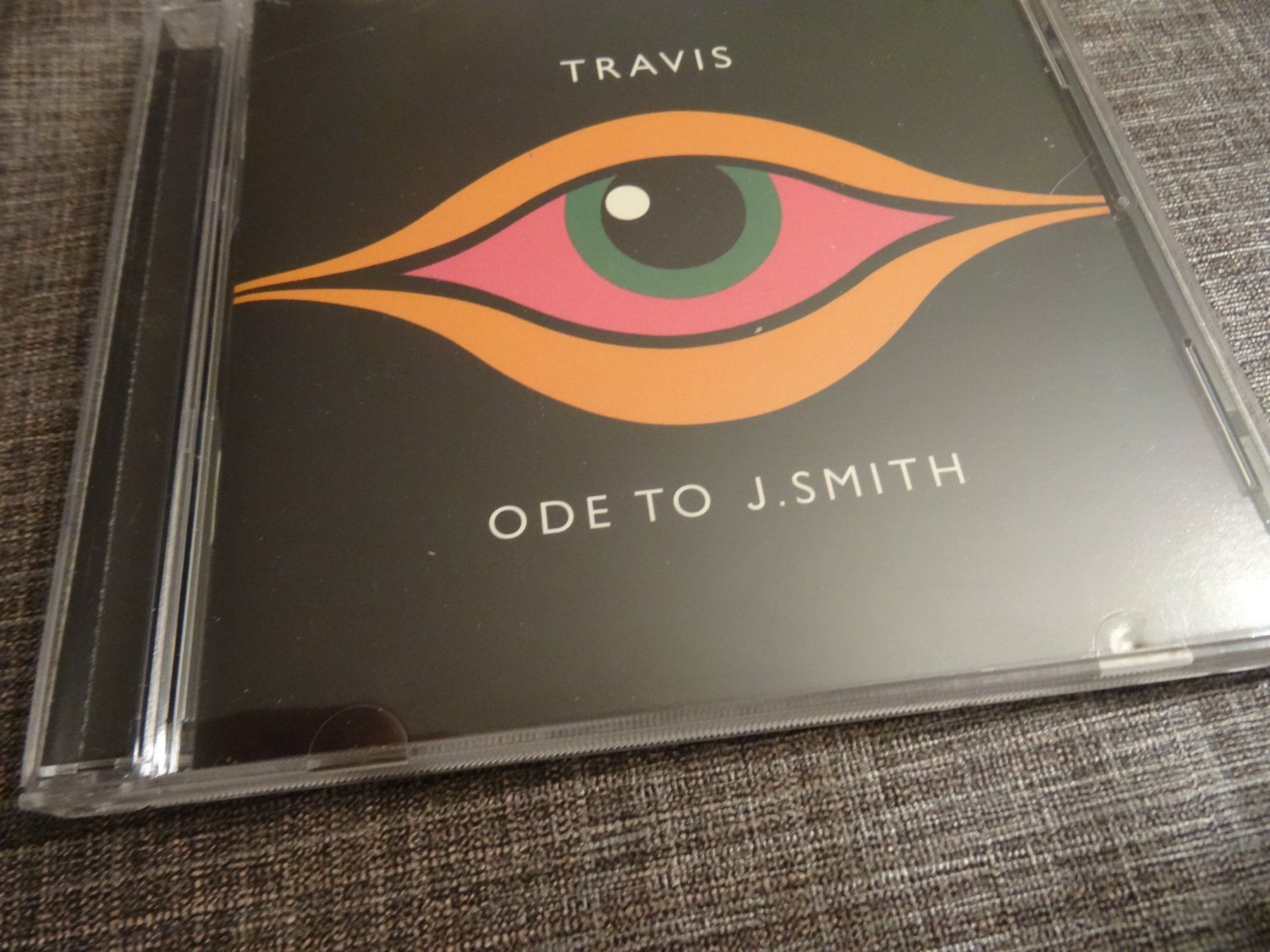 CD: Travis - Ode To J. Smith (CD, Album) – Usato da Olten venduto da Disc-Ausverkauf