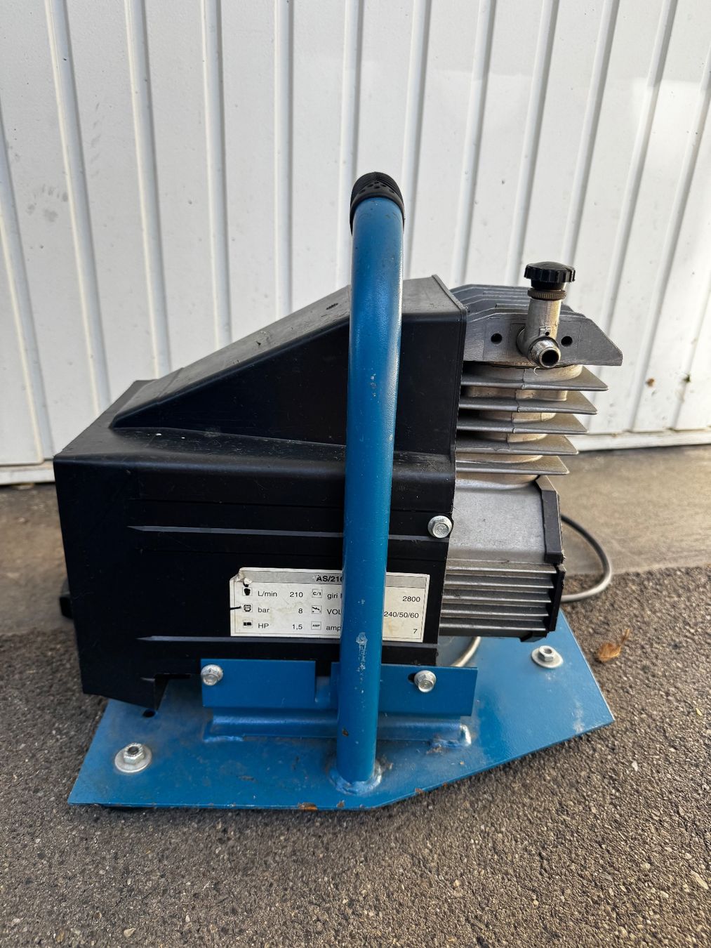 Kompressoren: Druckluft Kompressor – Gebraucht aus Derendingen von nini.22 3