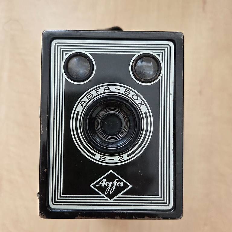 Agfa Kamera: Agfa Box B-2 (1937/1938) – Gebraucht aus Zug von Sunshine_113