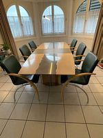 Auszugtisch mit 6 Stühlen