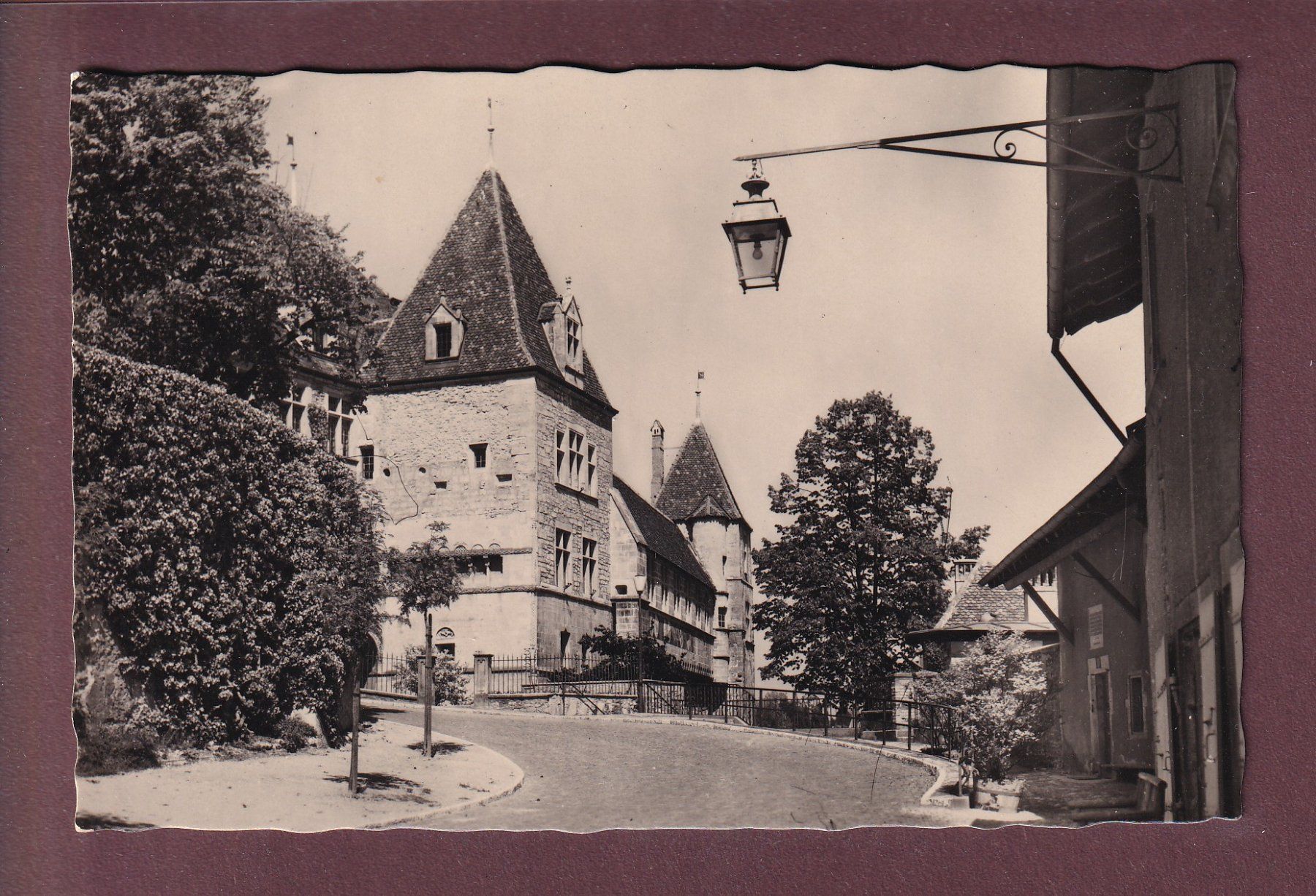 Ansichtskarten: Château de NEUCHÂTEL – Gebraucht aus Pully von nicecards