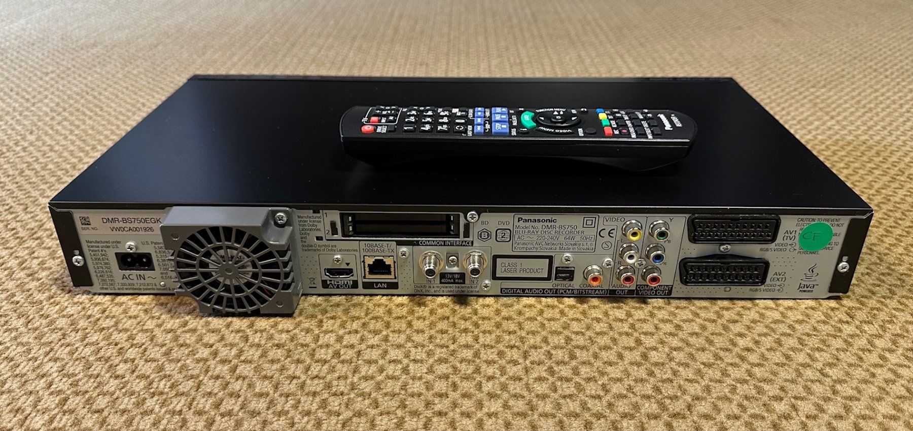 Panasonic Audio- & Mediensysteme: Sat.-Receiver mit Blu-ray-&HDD-Recorder, Panasonic DMR-BS750 – Gebraucht aus Kirchberg BE von  3