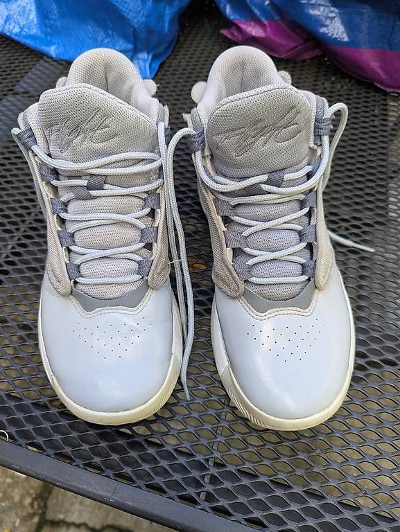 Chaussures hommes: Basket Jordan 41 – D'occasion à Villeret par zouille9