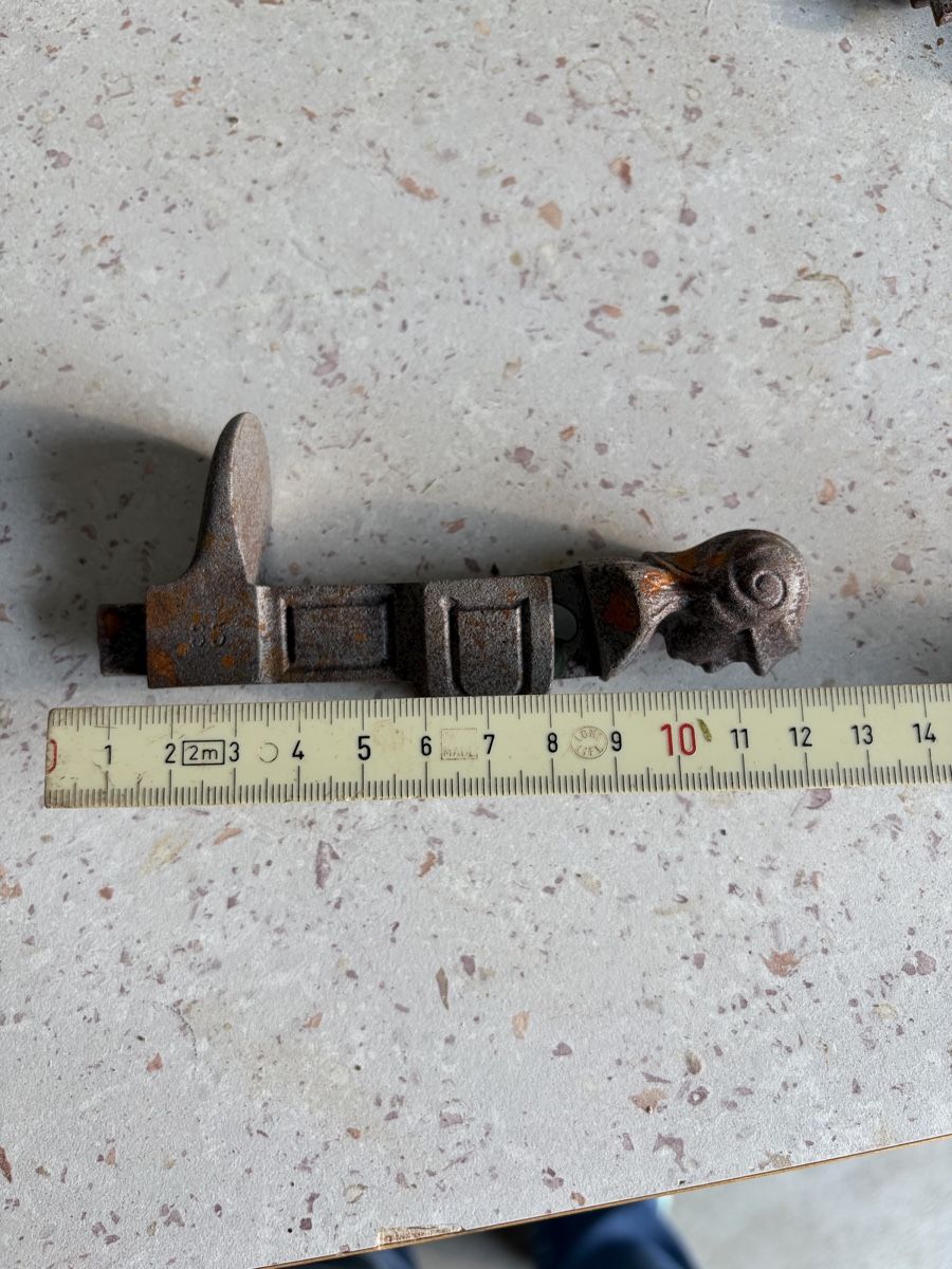 Ferramenta: Fensterladen Töggel 18 Stk.  – Usato da Seon venduto da albatros03 1