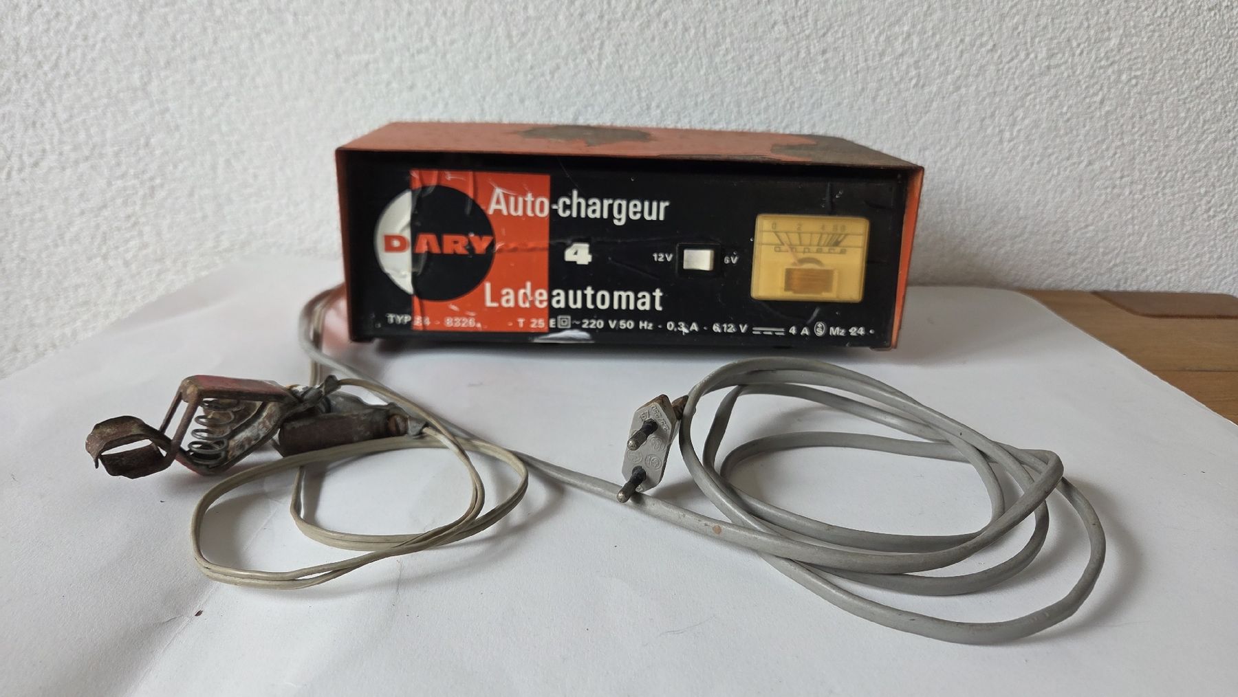 Caricabatterie: Dary Auto-Chargeur 4 Ladeautomat 12V 6 V – Usato da Morgarten venduto da Buemi0 1