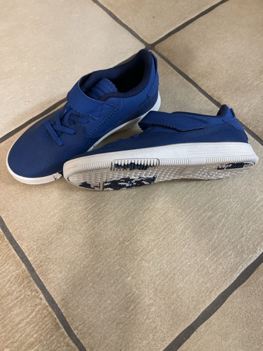 Scarpe per ragazzi: Kinder elegant sporty shoes 33 – Nuovo (secondo la descrizione) da Bachenbülach venduto da Dana_Ondrasik 2