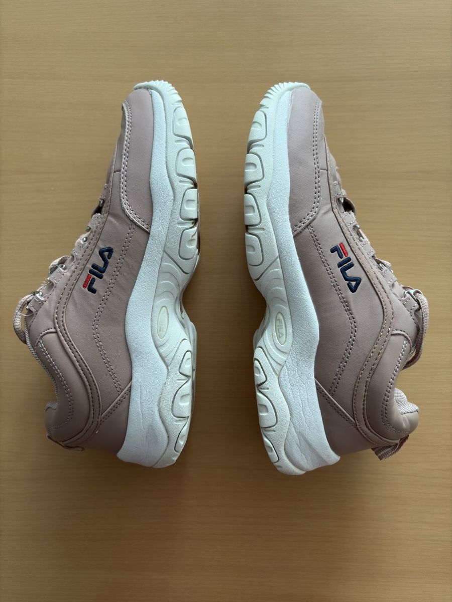 Fila Scarpe da donna: Sneakers Damen Grösse 38 – Usato da Forch venduto da CorinneB-K 1