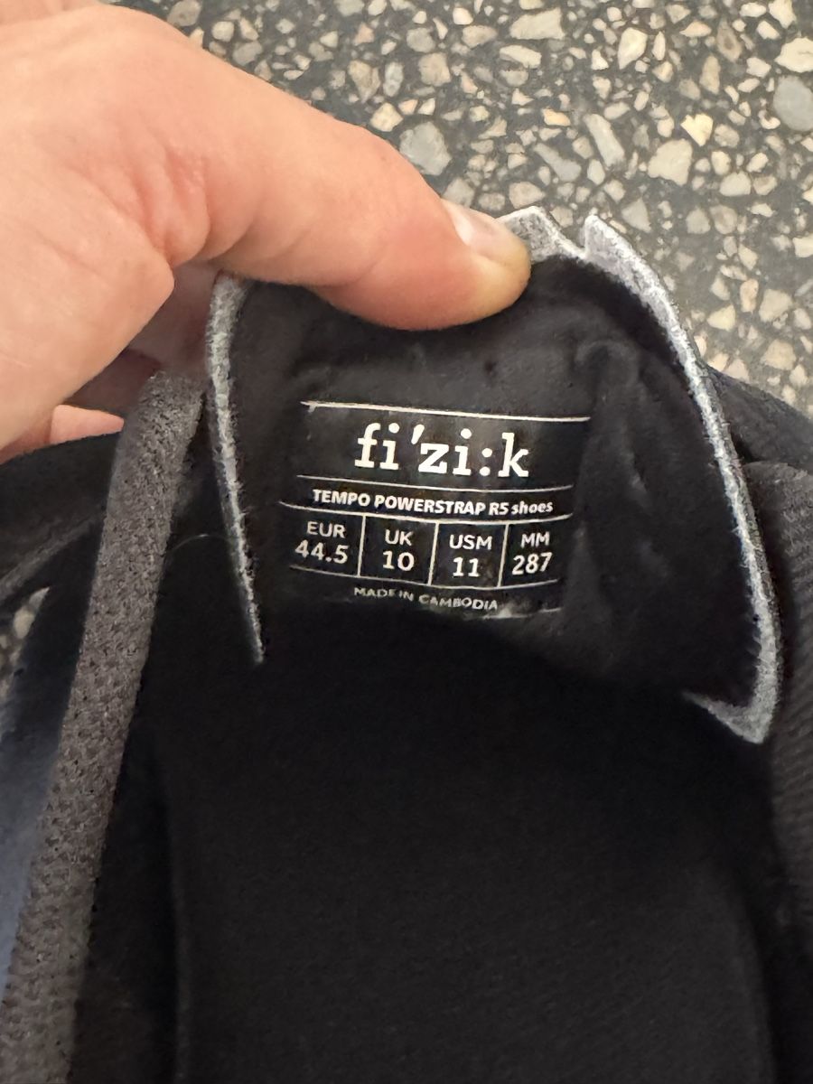 Fizik Herrenschuhe: Fizik cycling clipless shoes size 44.5 – Gebraucht aus Zürich von gva_r9gs 4
