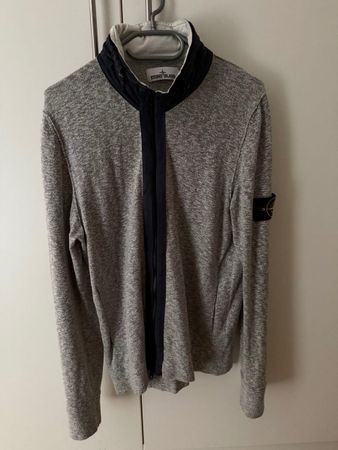 Pull Stone Island L avec capuche intégrée
