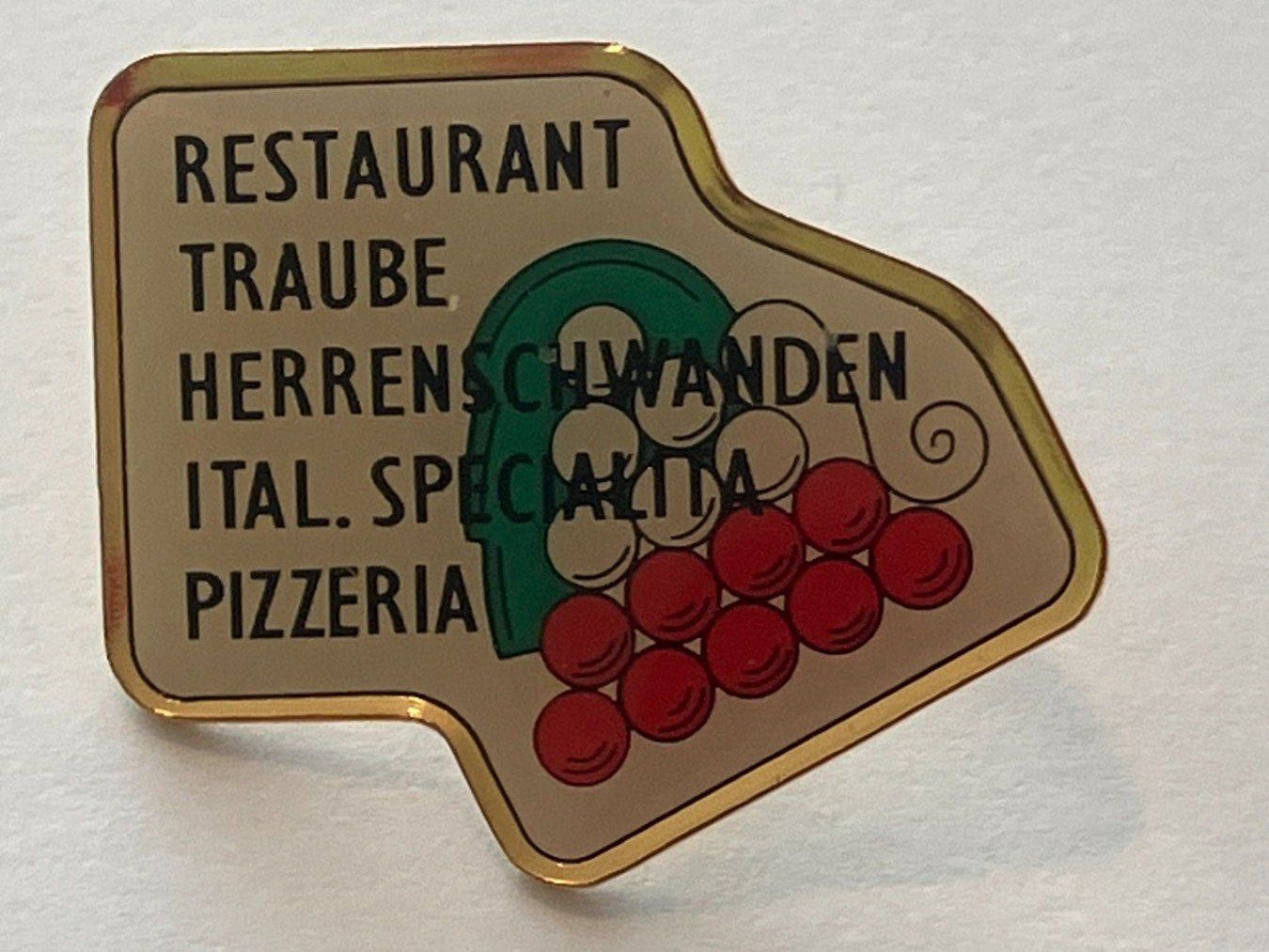 Placchette & Badge: 1 Pin Restaurant Traube Herrenschwanden – Usato da Basel venduto da djwwpp