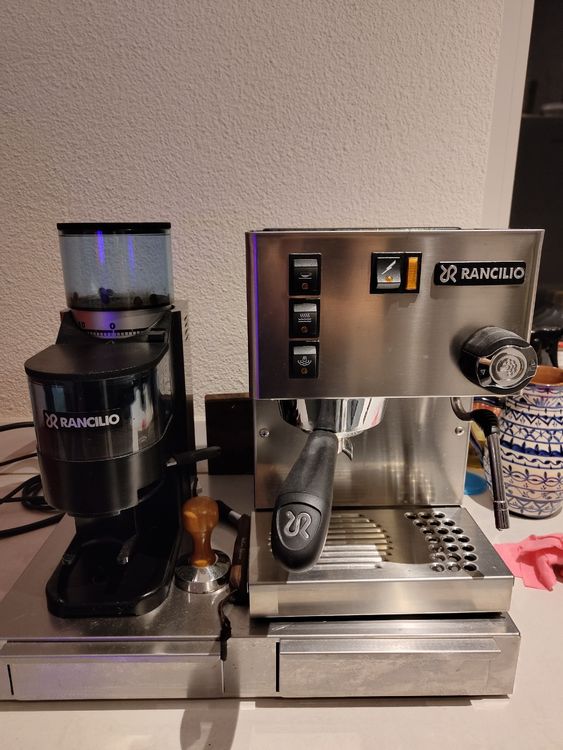 Rancilio Silvia + Rancilio Rocky D Komplettset (Gebraucht) in Uerkheim ...