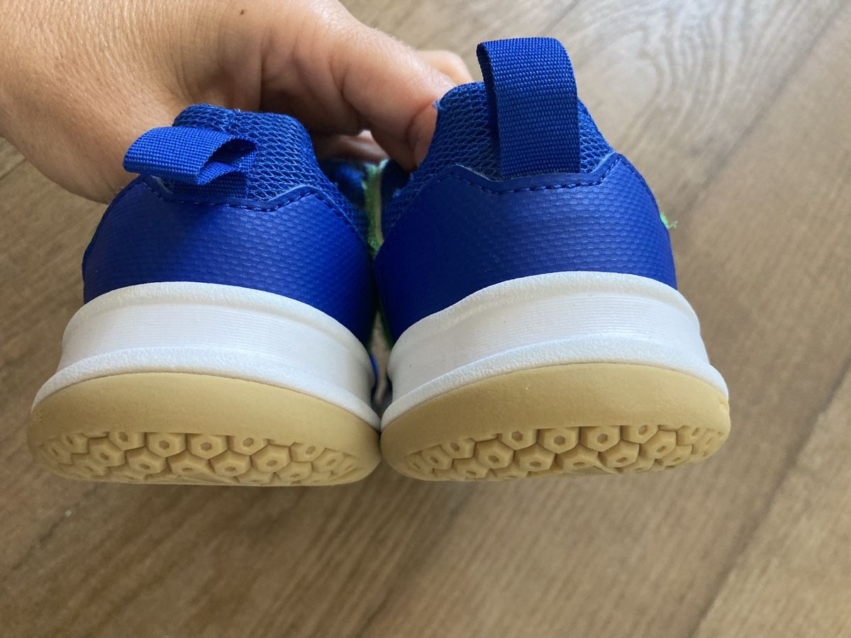Adidas Scarpe per ragazzi: Adidas Hallenschuh Gr. 31 – Usato da Uznach venduto da galadriel2009 1