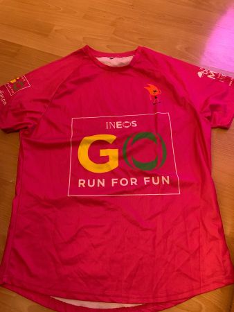 Joli t-shirt rose pour la course XL