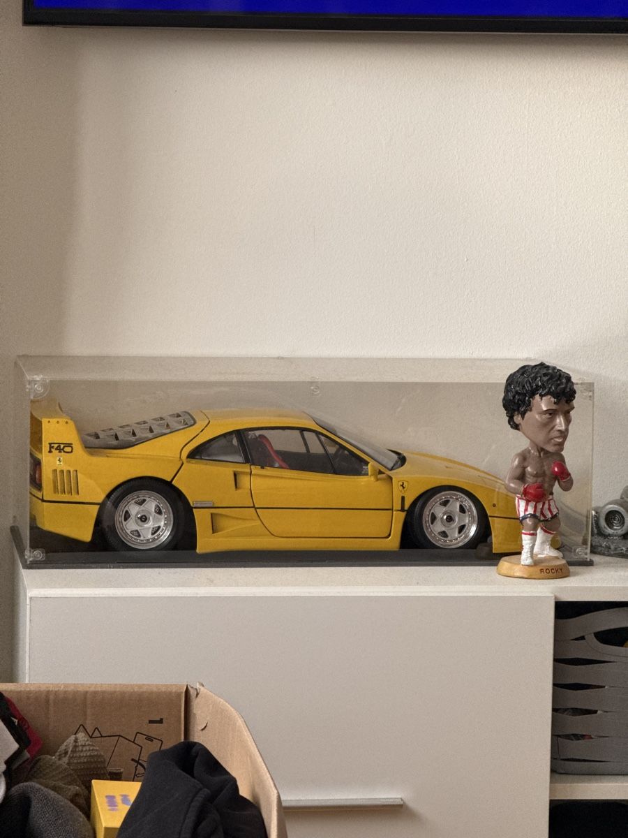 Bonhams : A Pocher 1:8 scale model of a Ferrari F40, by Rivarossi