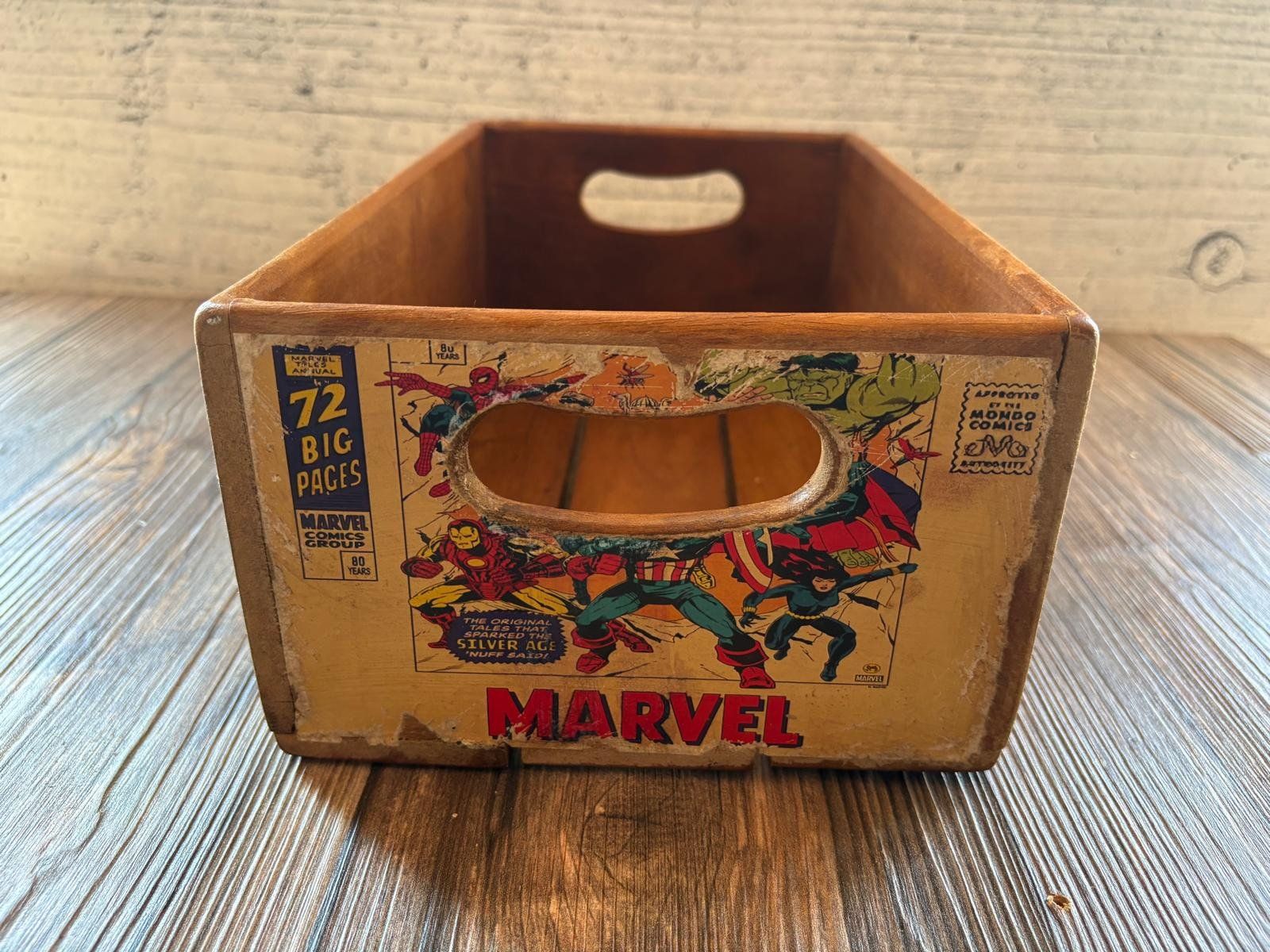 Caisses de transport: Holzkiste Marvel Comics Design - selten und cool – D'occasion à Wetzikon ZH par Boldeagle01 1