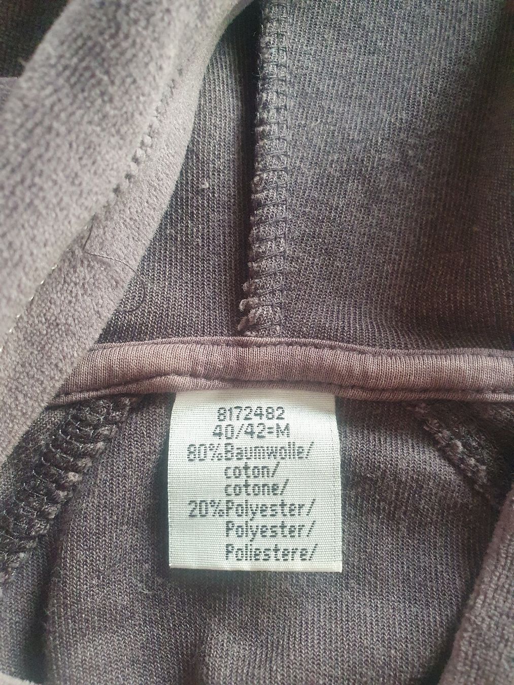 Giacche: Samt Zip-Jacke Grau mit Kapuze – Usato da Moosseedorf venduto da Sonnenschein.. 1
